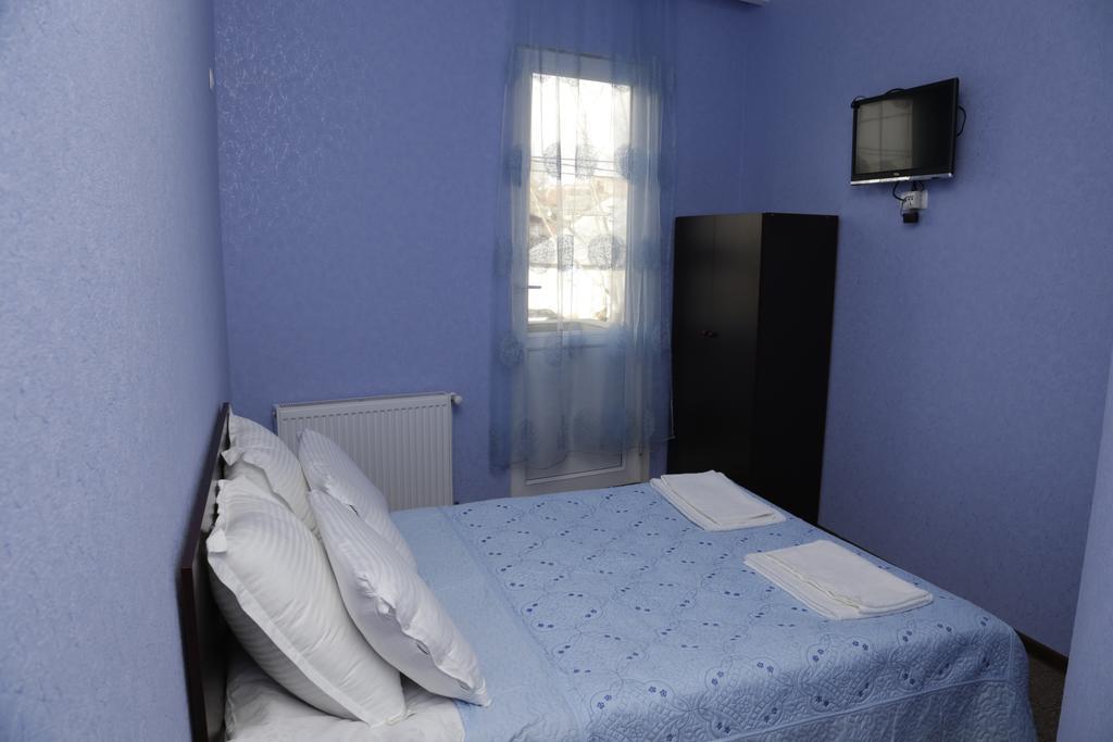King Edward Hotel Тбилиси Стая снимка