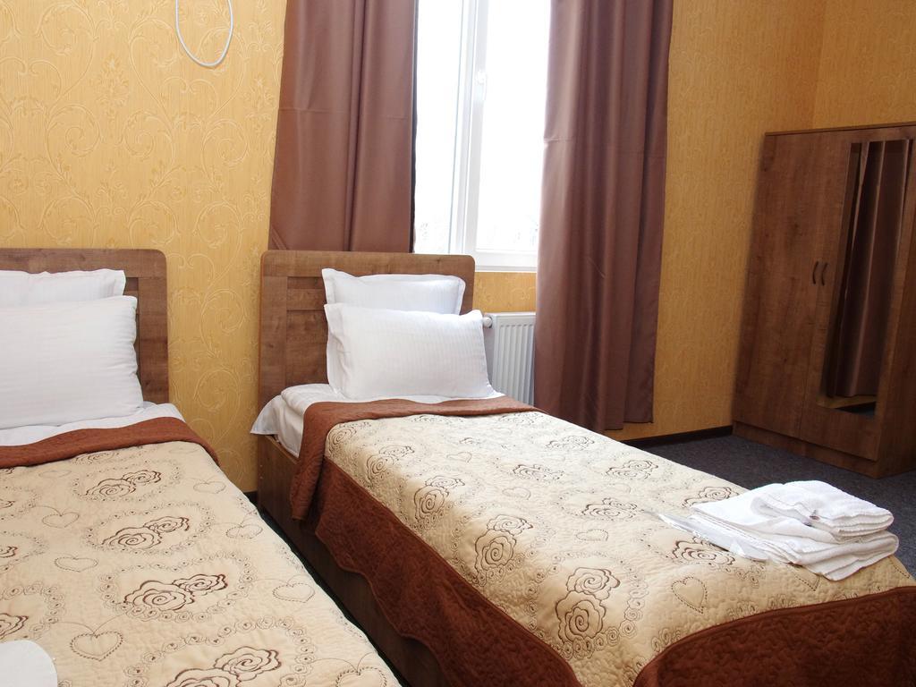 King Edward Hotel Тбилиси Стая снимка