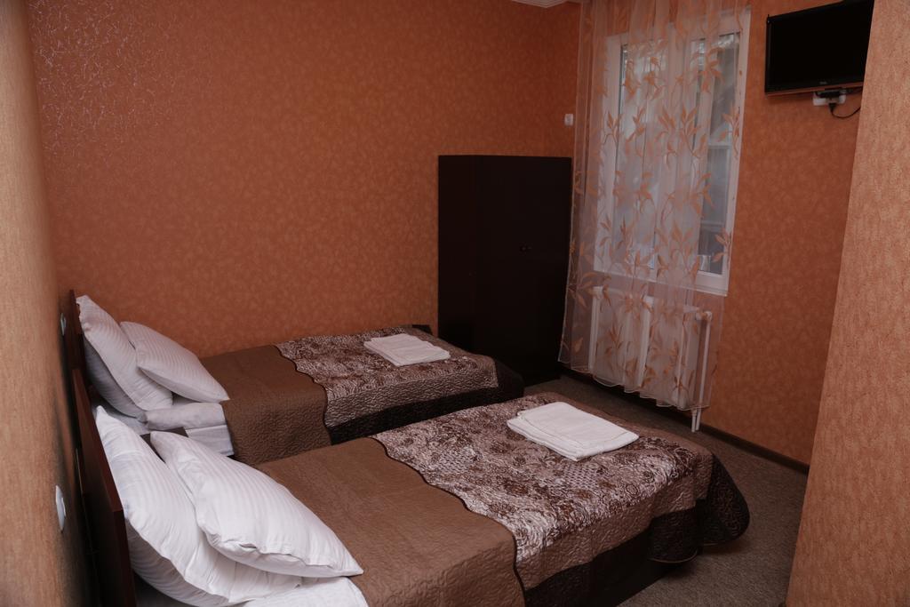 King Edward Hotel Тбилиси Стая снимка