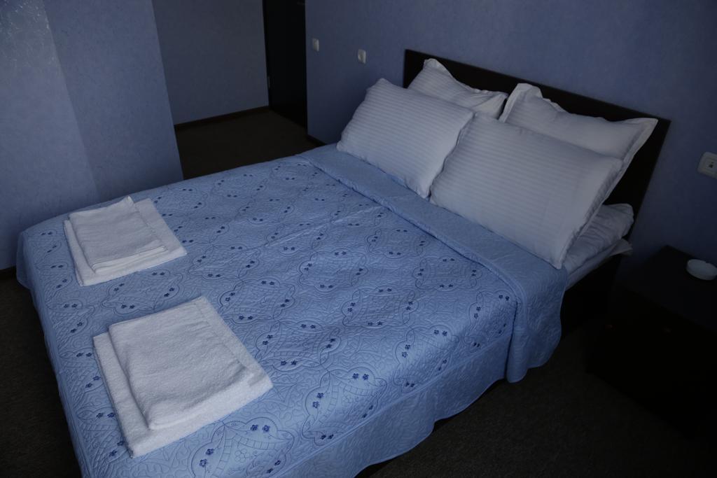 King Edward Hotel Тбилиси Екстериор снимка