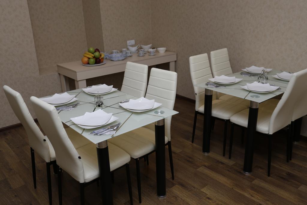 King Edward Hotel Тбилиси Екстериор снимка