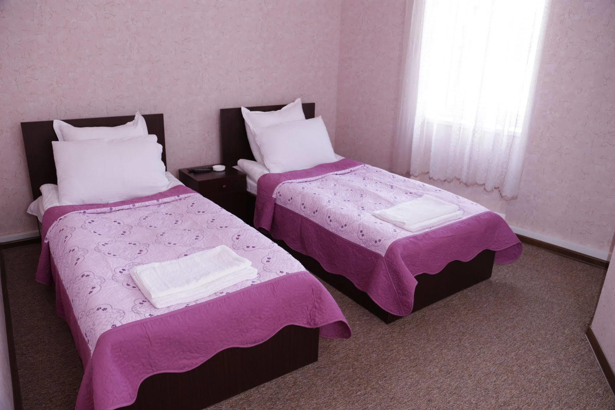 King Edward Hotel Тбилиси Екстериор снимка