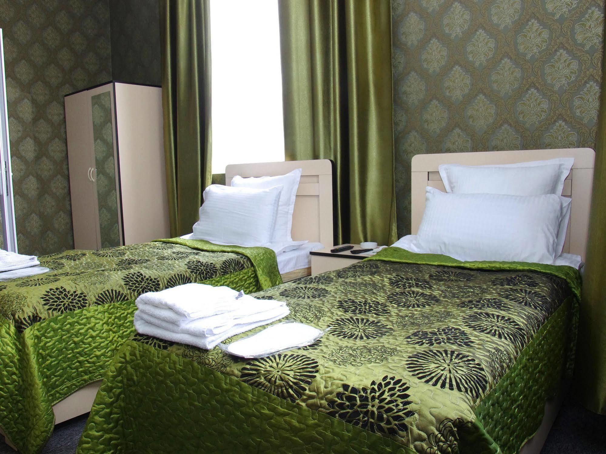 King Edward Hotel Тбилиси Екстериор снимка