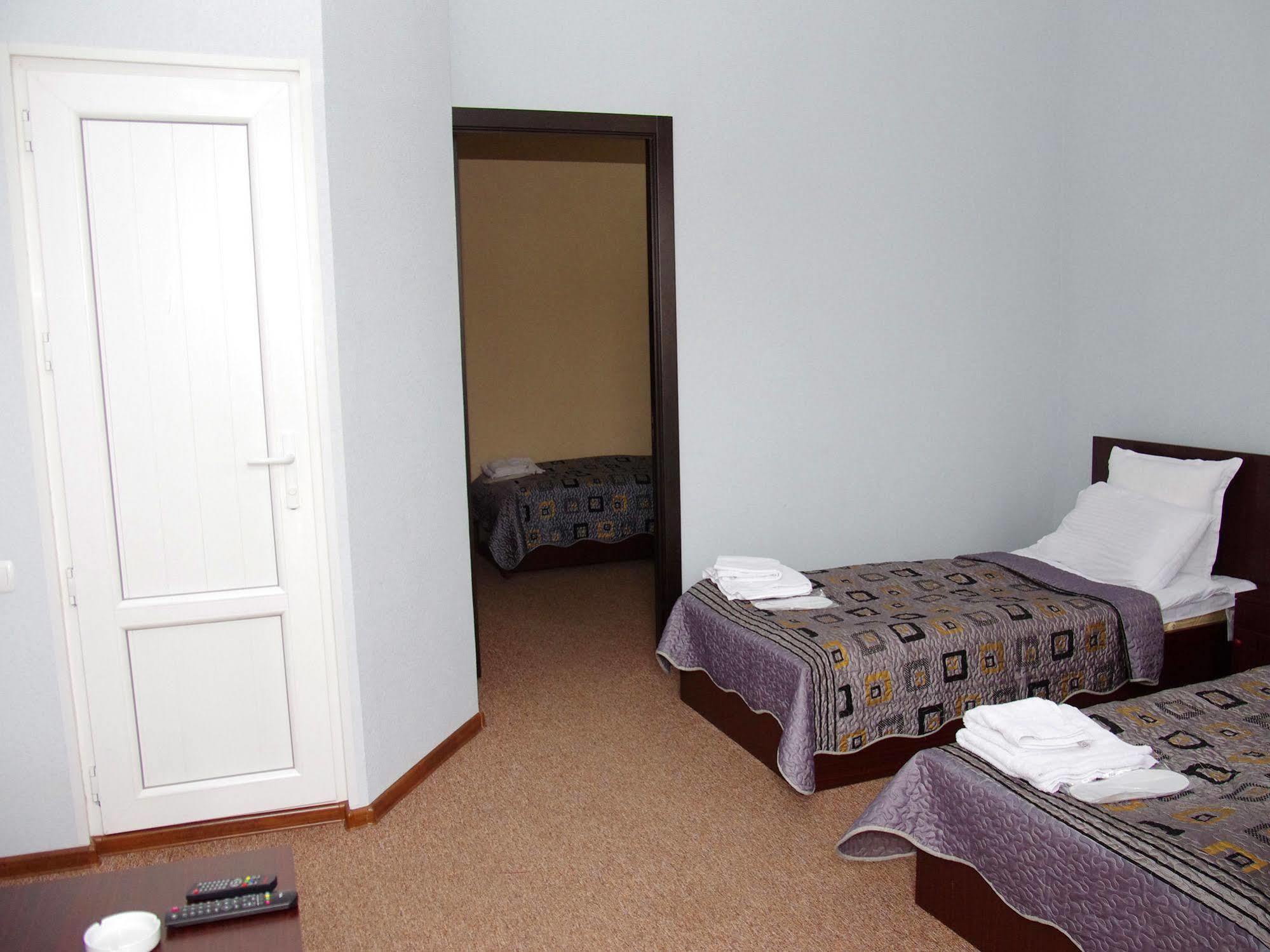 King Edward Hotel Тбилиси Екстериор снимка
