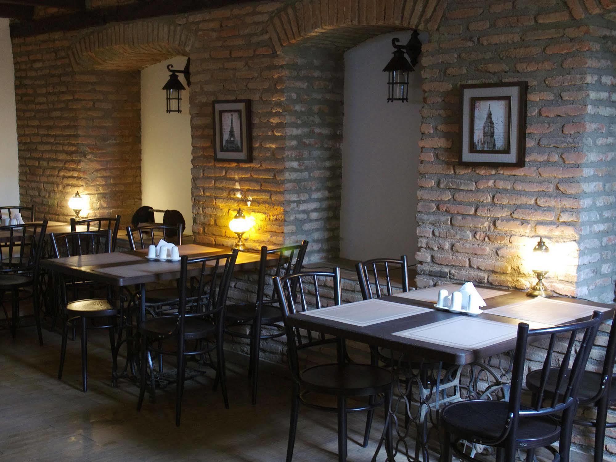 King Edward Hotel Тбилиси Екстериор снимка